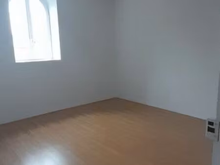 location f2/3 centre ville montdidier