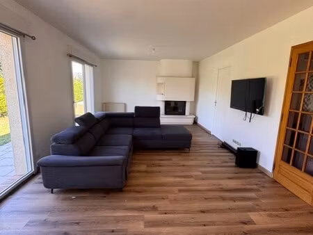 maison individuelle 128 m² – 4 chambres dont 1 au rdc – 2 salles de bain – dressing – sous