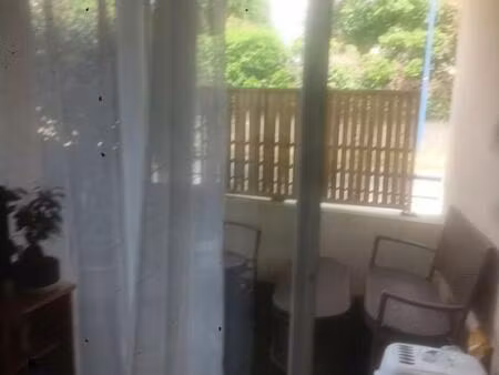 location appartement 2 pièces 43 m² à saint-caprais-de-bordeaux (33880)