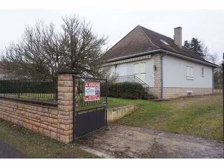 maison de 98 m2 sur belle parcelle de jardin clos