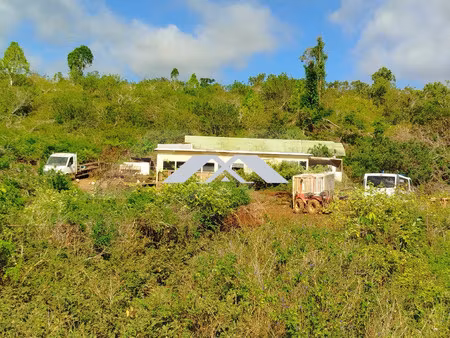 terrain agricole 7 hectares avec structure saint benoit