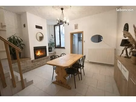 maison 5 pièces 142 m²