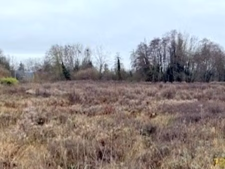 terrain 2 190 m² pont sur vanne