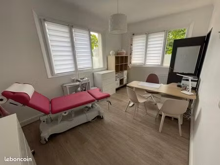 à louer bureau maison de santé pluridisciplinaire