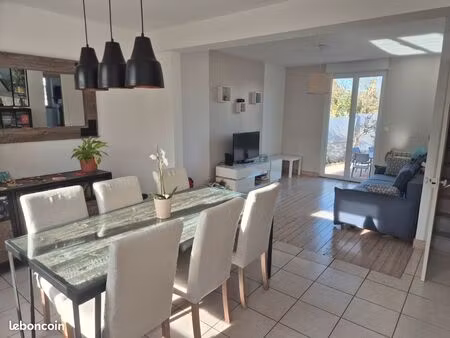 maison individuelle 88 m2  3 chambre  800 m2 de terrain secteur recherché