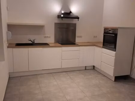 grande maison lumineuse