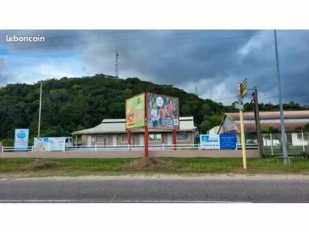 a louer 230m2 entrepot et bureaux exceptionnel