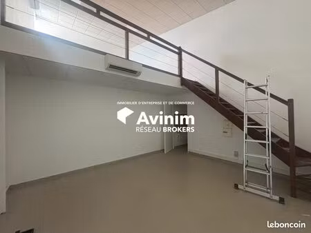 bureaux 47 m² baie-mahault