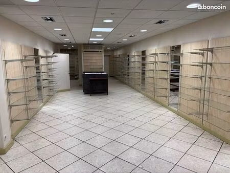 local commercial 94 m² espalion