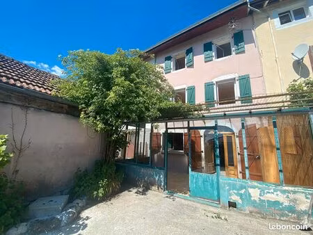 maison 6 pièces 137 m²
