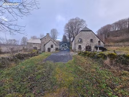 ferme 4 pièces 240 m²