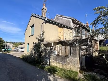 maison en pierre 47 m² avec garage et verger