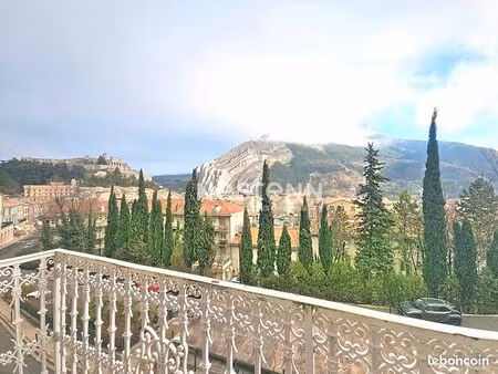 appartement 3 pièces 97 m²