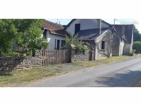 maison dans hameau de cuzion 36