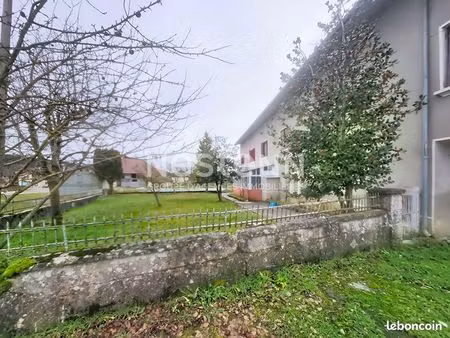 propriété 6 pièces 442 m²
