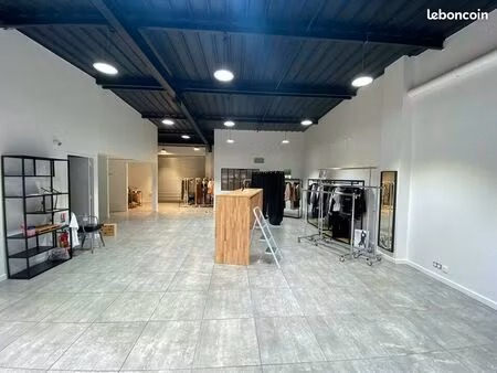 local commercial 150 m²