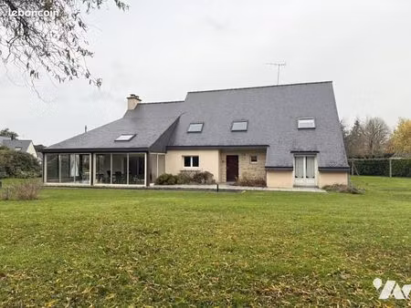 maison 6 pièces 213 m²