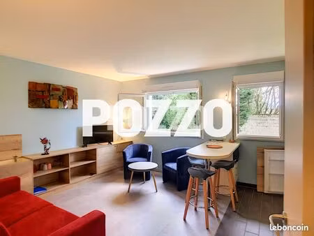 studio 1 pièce 25 m²