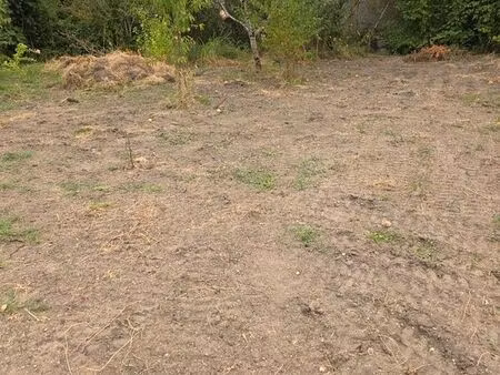 beau terrain centre-ville