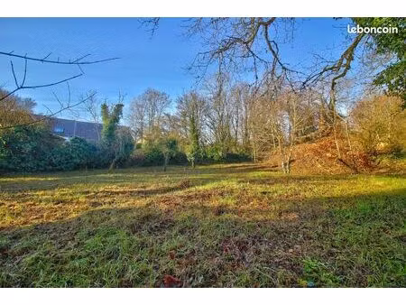 terrain 1598 m² sombernon