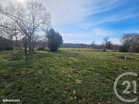 terrain 641 m² beauchalot