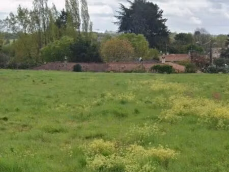 terrain 900 m² saint maixant