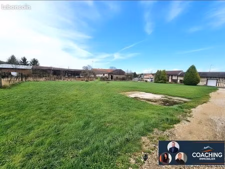 terrain 1404 m² val-de-vière