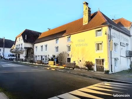 immeuble 20 pièces 900 m²