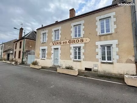 maison 7 pièces 221 m²