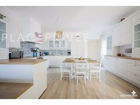 maison de village 6 pièces 200 m²