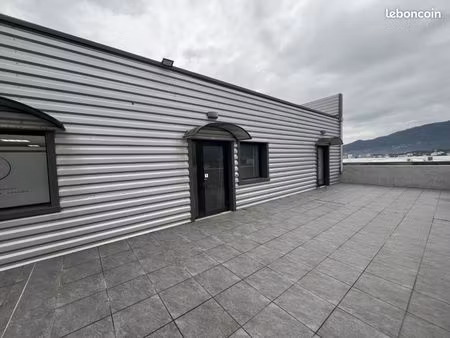 local commercial 47 m²