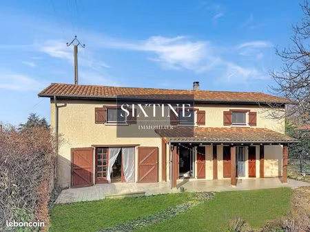 propriété 4 pièces 133 m²