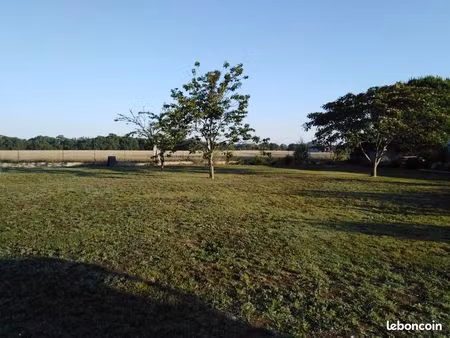 terrain constructible de 1500m2