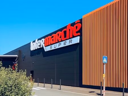 local commercial 77m2