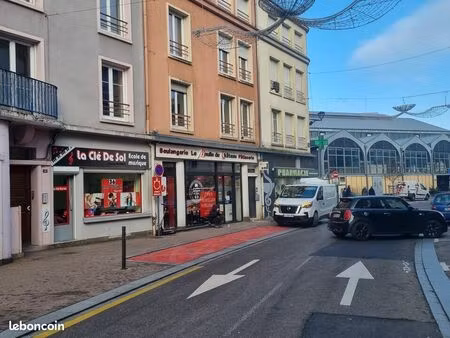 local commercial 57 m²