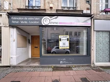 local commercial 51 m²