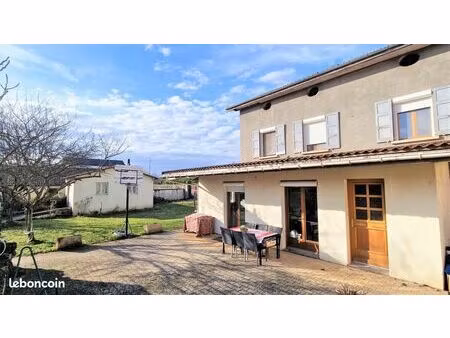 maison 6 pièces 95 m²