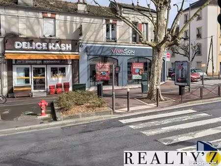 local commercial 135 m²