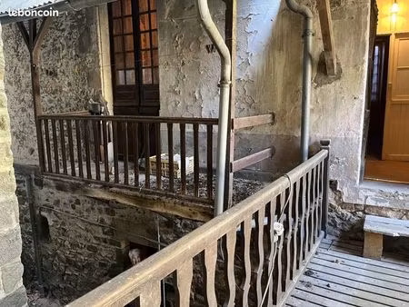 immeuble 7 pièces 589 m² beaulieu sur dordogne