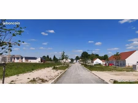 le terrain parfait pour accueillir votre futur maison