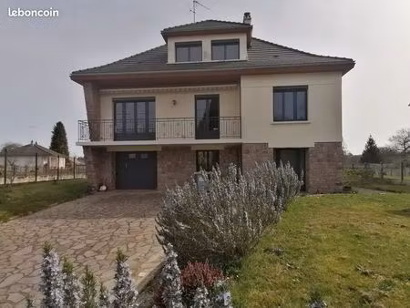 maison 6 pièces 161 m²