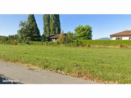 terrain 242 m² juvigny