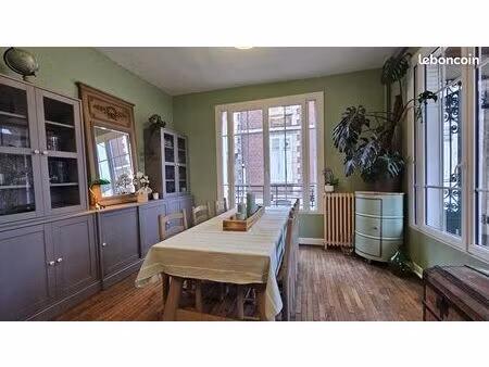 noyon  centre-ville  maison de caractère de 105 m2  3 chambres avec garage  terrasse et ja