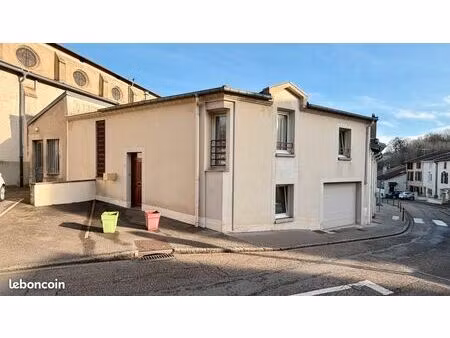 maison 5 pièces 90 m²