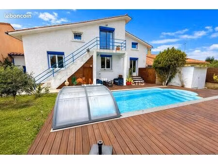 villa 7 pièces 200 m²