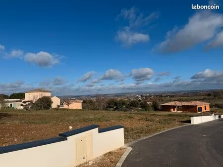 superbe terrain viabilisé à puygouzon