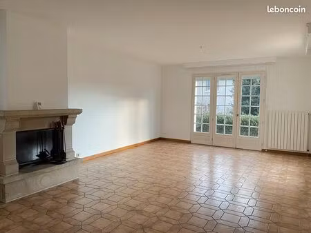 maison 7 pièces 179 m²