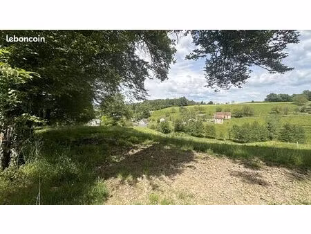 terrain 1468 m² sainte-fortunade