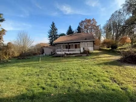 maison de campagne 130 m² à pompiey avec jardin