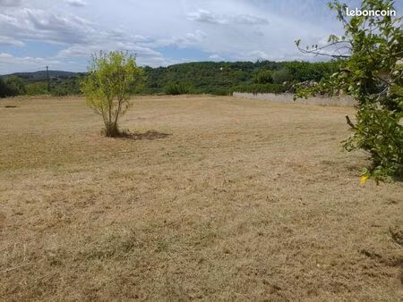 terrain constructible 2000 m2 avec 2 certificats d'urbanisme